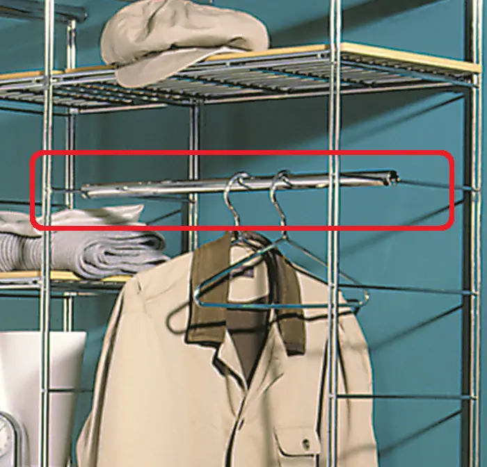 Art. Nr. 30017 30018 auf der stabilen Kleiderstange aus Metall hängen auch schwere Mäntel sicher