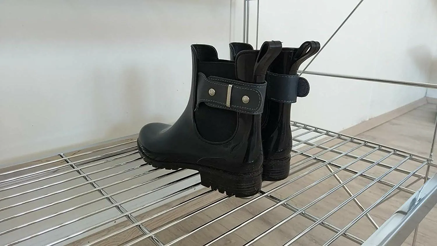 Die Gitterböden sind filigran und trotzallem äußerst stabil!