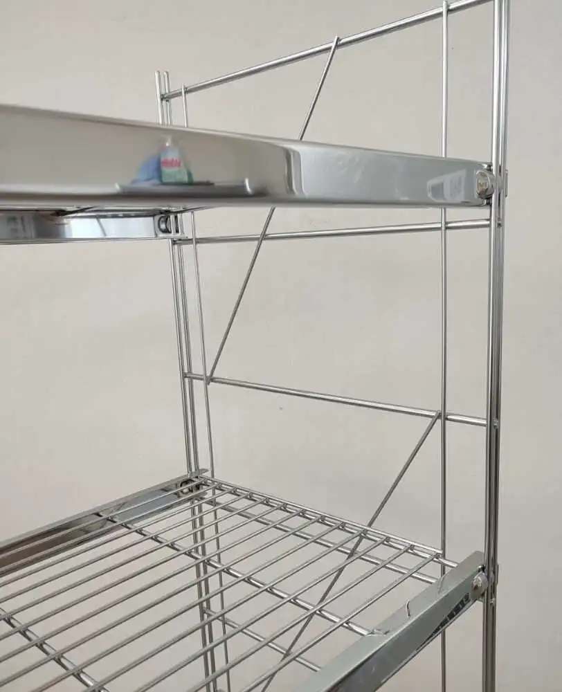 Um ein Regal aufzubauen, werden nur 2 Regalleitern und die gewünschte Anzahl von Gitterböden benötigt.