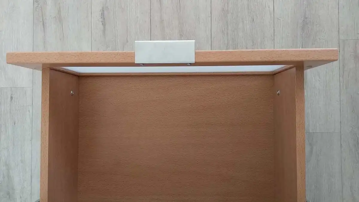 Griff mit Balton-Logo  8 cm lang für Buche-Schublade Art.Nr. 21220, Art. Nr. 21422