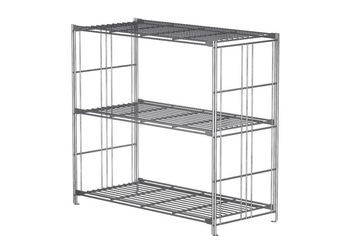 BIII Regalset mit 3 Gitterböden – Stilvolle und vielseitige Aufbewahrung Artikelnr.: 906203  Suchen Sie nach einer eleganten Lösung zur Organisation Ihres Wohnraums? Das BIII Regal mit 3 Gitterböden bietet Ihnen eine perfekte Kombination aus Funktionalität und modernem Design. Mit einer Höhe von 80 cm, einer Breite von 87 cm und einer Tiefe von 38 cm ist dieses verchromte Metallregal die ideale Ergänzung für jedes Zuhause oder Büro.  Hochwertige Verarbeitung und durchdachtes Design Hergestellt aus hochwertigem verchromtem Metall, besticht das BIII Regal durch seine Langlebigkeit und Stabilität. Die vier Gitterböden bieten nicht nur ausreichend Platz für Bücher, Dekoration und Pflanzen, sondern gewährleisten auch eine optimale Luftzirkulation. Made in Germany – setzen Sie auf Qualität und Handwerkskunst!  Individuell anpassbar und erweiterbar Das Regal lässt sich dank der höhenverstellbaren Schraubfüße einfach an unterschiedliche Bodenunebenheiten anpassen. Darüber hinaus können Sie das Regal beliebig erweitern: Kombinieren Sie es mit stylischen Glasauflagen oder nutzen Sie die Balton BIII Regalböden aus Metall, Holz oder Glas. So wird Ihr Regal zu einem einzigartigen Schmuckstück in Ihrem Raum.  Umfangreiches Set – Einfacher Aufbau Das Set besteht aus:  2 Regalleitern (80 cm hoch) mit höhenverstellbaren Stellfüßen 3 Gitterböden (87 cm breit, 38 cm tief) mit Befestigungs-Beschlägen Die Breite des Regals setzt sich aus der Breite der Regalboden (z. B. 85 cm) plus 2 cm für die Regalleitern zusammen, was insgesamt 87 cm ergibt. Ohne Dekoration!  Praktische Informationen Gewicht: ca. 11,90 kg Farbe: Chrom Material: Metall Serie: BIII 380 Versand: Postversand Jetzt das BIII Regalset bestellen! Bringen Sie Stil und Ordnung in Ihr Zuhause mit dem BIII Regalset mit 3 Gitterböden. Bestellen Sie noch heute in unserem Online-Shop und profitieren Sie von einer schnellen Lieferung und einem hervorragenden Kundenservice. Verpassen Sie nicht die Chance, Ihr Zuhause mit diesem vielseitigen Regal zu verschönern! BALTON