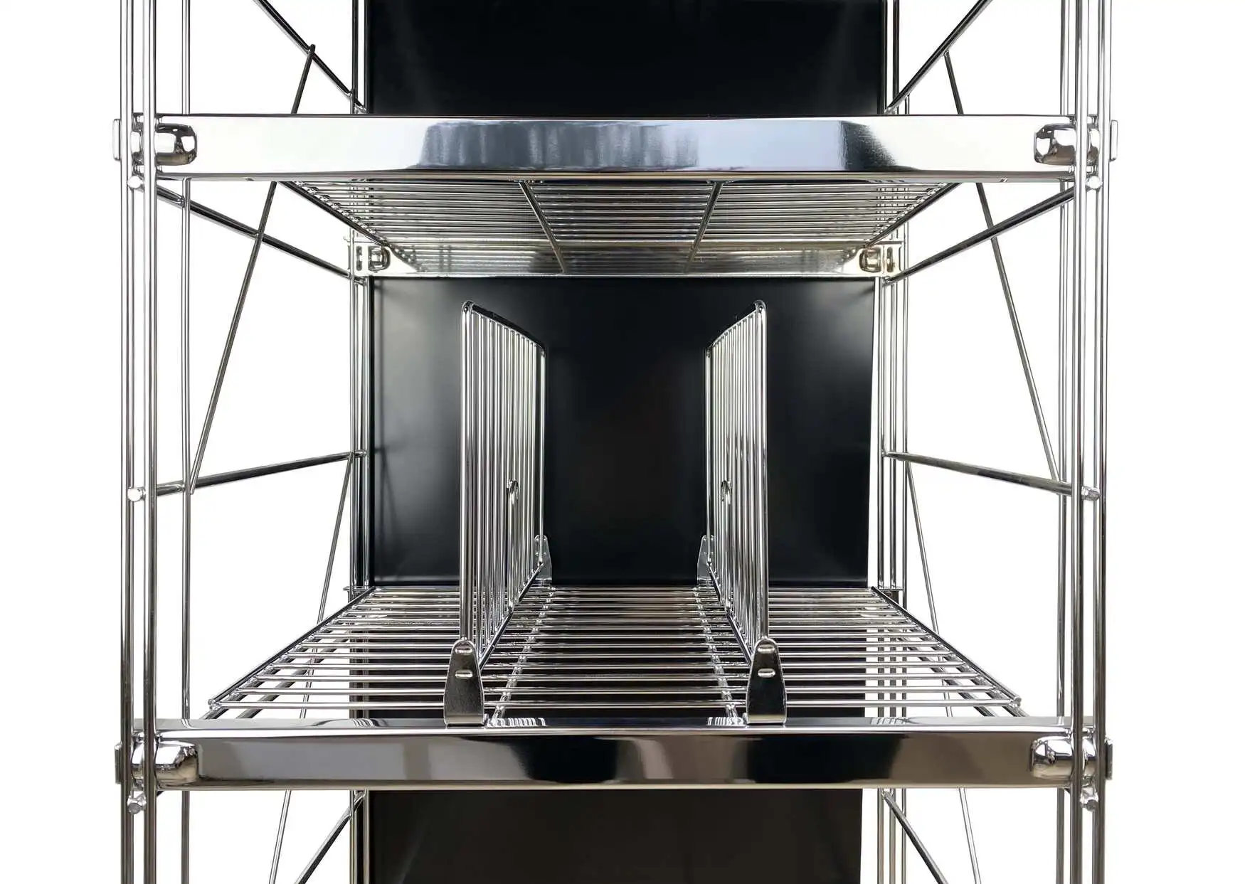 Die Montage ist in bereits aufgebaute Regale jederzeit möglich.