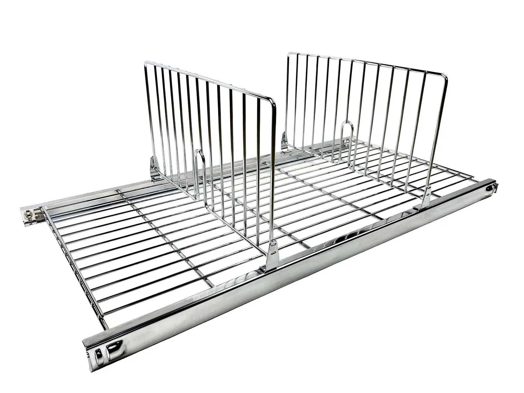 Die Trenner werden einfach an die Borde geklipst. Es sind keine Spezialwerkzeuge nötig.