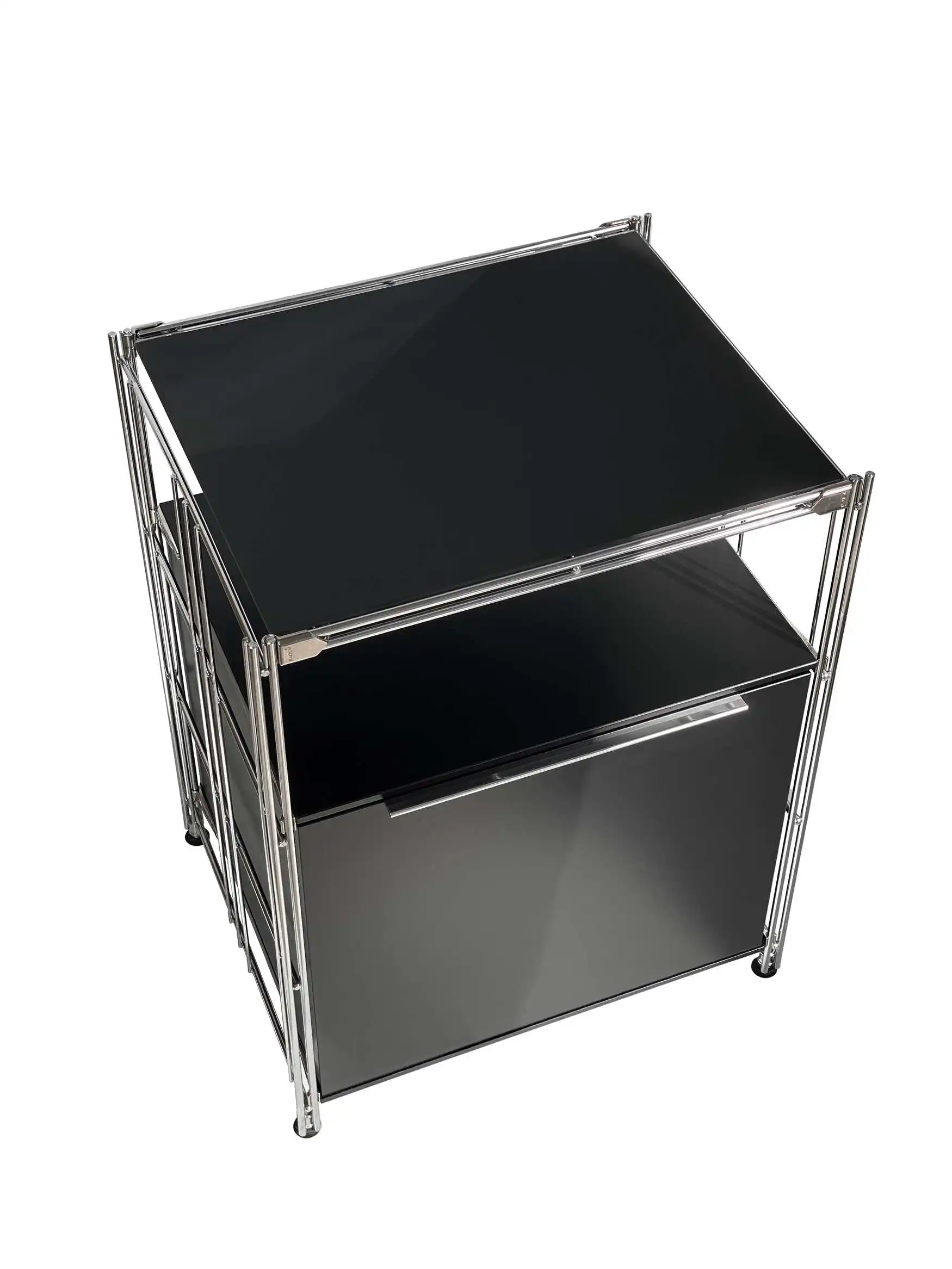 Regal-Kombination 62x46x38 cm (Höhe x Breite x Tiefe) mit Holzkorpus schwarz mit Tür und Ablagefläche aus Metall und Glas-Auflage (Sicherheitsglas)