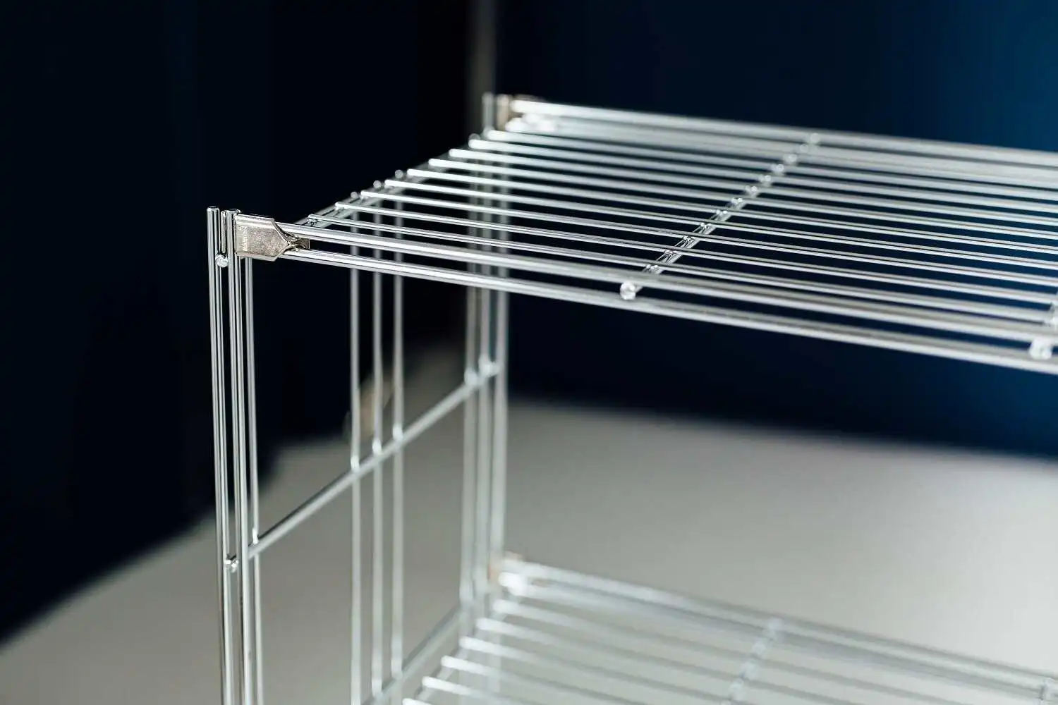 Detailfotos Regal 80x210x38 cm (HxBxT) - modular erweiterbar Farbe: Chrom