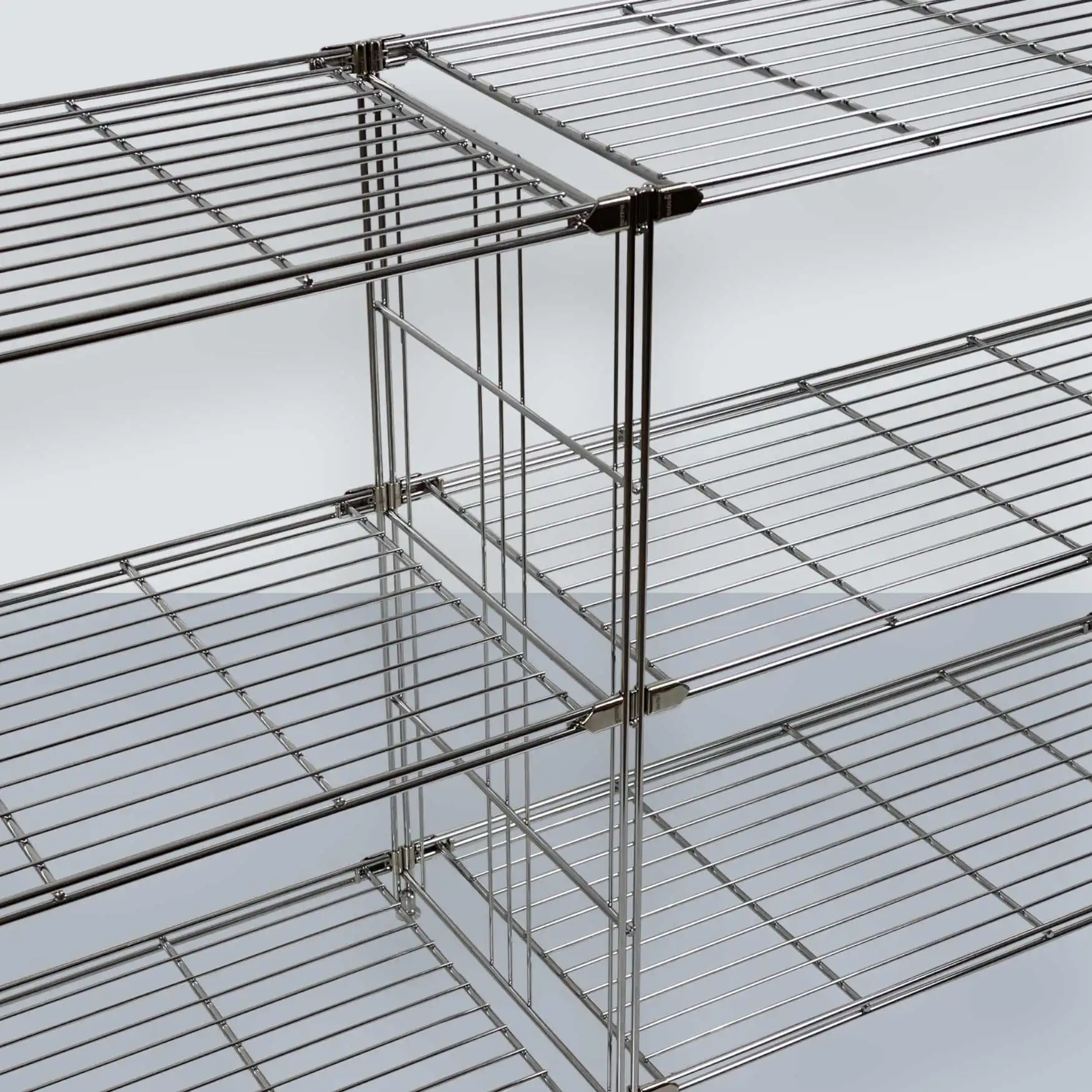 Montagebeispiel: Beschlag für Gitterboden