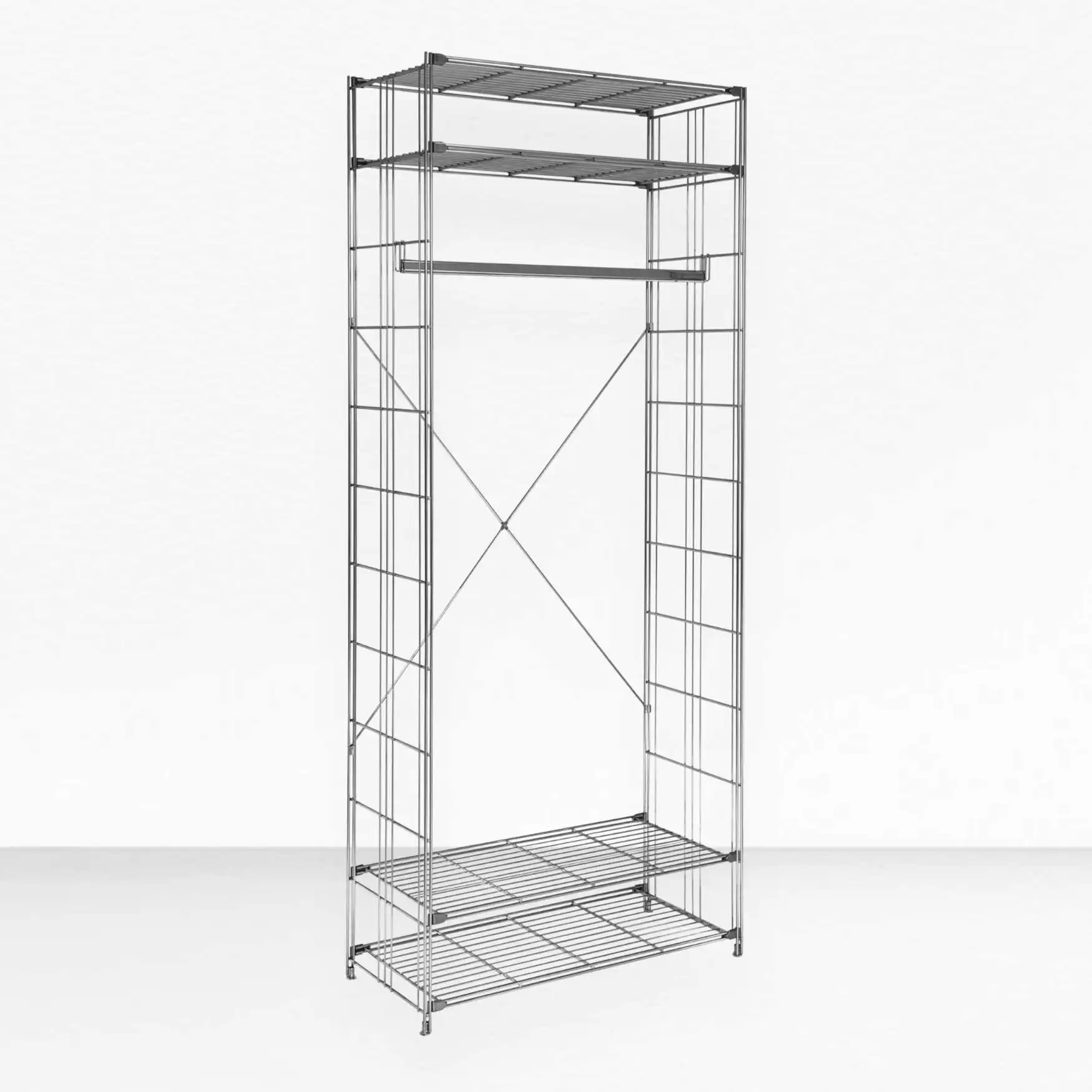 Mit dem Stützkreuz steht die Garderobe stabil und gerade im Raum!