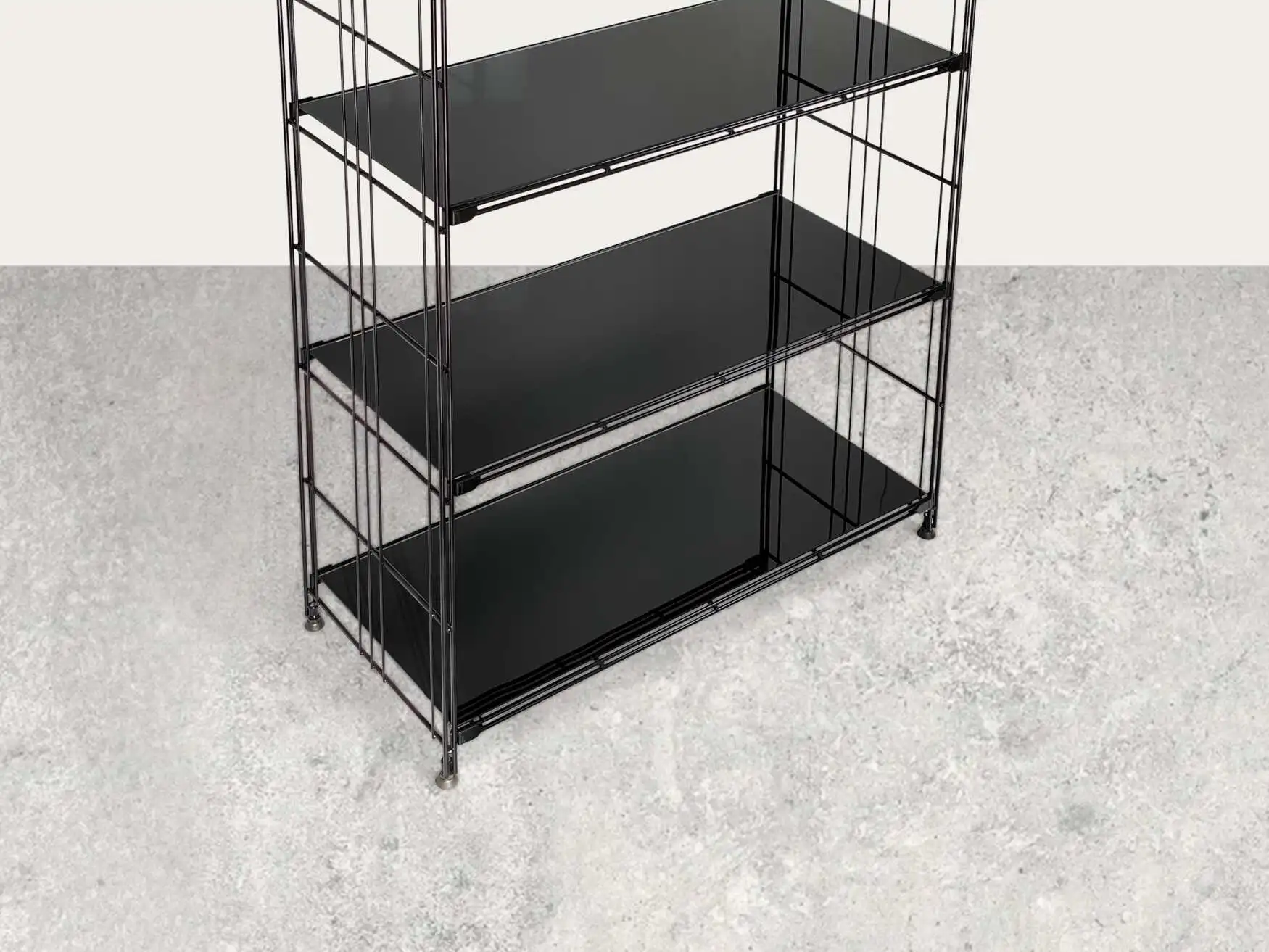 Metall-Regal mit Schwarzglas-Auflagen