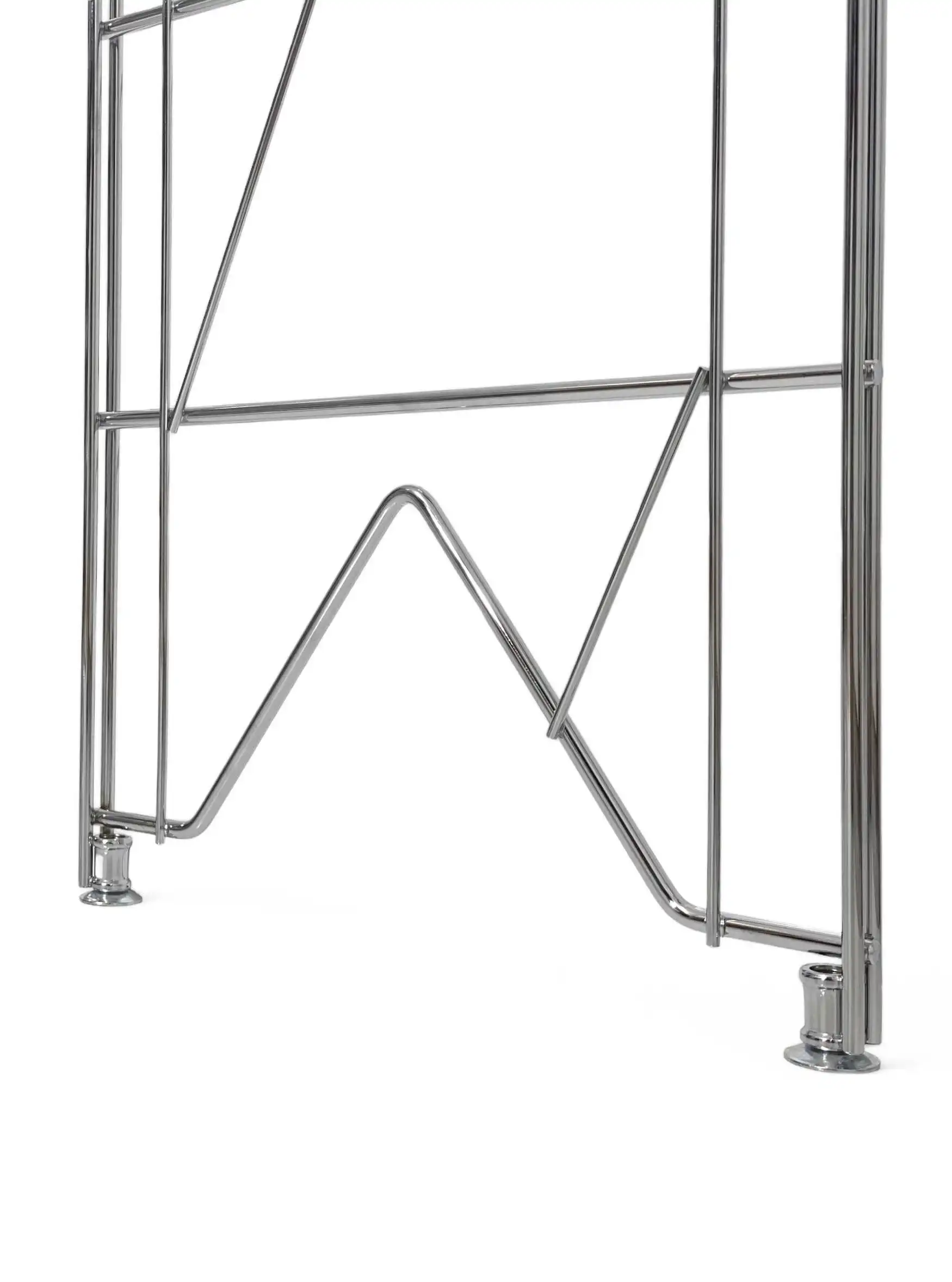 Filigrane Regal-Seitenteile aus verchromtem Metall