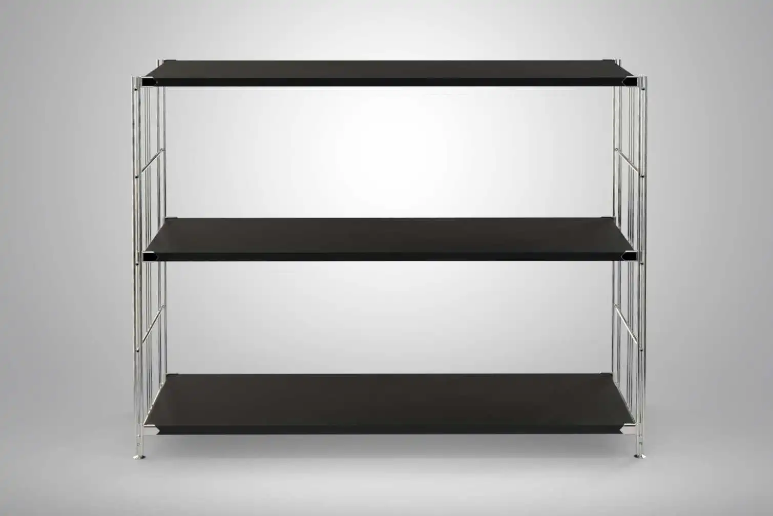 Regal 80x104x38 mit schwarz lackierten Holzböden und Chrom Leitern - modular erweiterbar