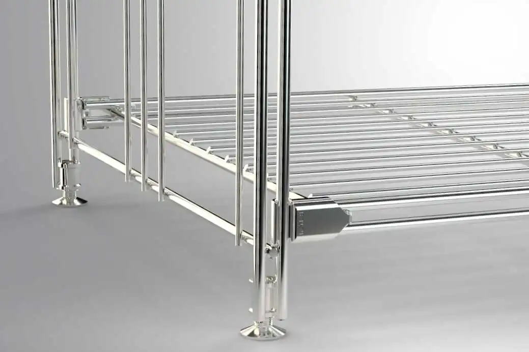 Das Metallregal verfügt über verstellbare, eindrehbare Füße, die eine einfache und präzise Einrichtung ermöglichen. Ideal für stabile Regale auf unebenen Böden. BALTON