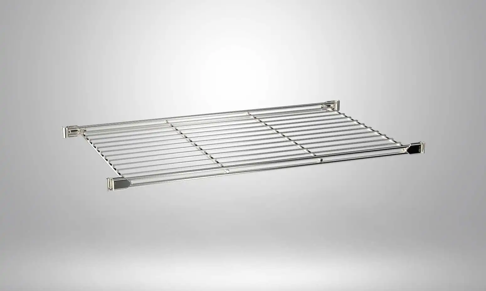 Unsere Gitterböden 65 x 38 ( Breite x Tiefe ) aus robustem, verchromtem Stahl bieten eine elegante und langlebige Lösung für vielseitige Regalsysteme. Die fein gearbeiteten Stahlstreben sorgen für maximale Stabilität und eine hohe Tragkraft, während die glänzende Chrom-Oberfläche das Regal in einem modernen Look erstrahlen lässt. Dank der präzisen Beschläge lassen sich die Gitterböden mühelos und sicher mit den Leitern oder Stützen des Regalsystems verbinden. Diese hochwertigen Verbindungsstücke garantieren eine einfache Montage und sorgen dafür, dass die Böden fest und stabil sitzen. Ideal für den Einsatz in Wohnräumen, Büros oder Aufbewahrungsräumen bietet dieses System eine anpassbare und stilvolle Lagerlösung für jede Umgebung. Hergestellt in Deutschland, steht es für Qualität und Langlebigkeit. BALTON