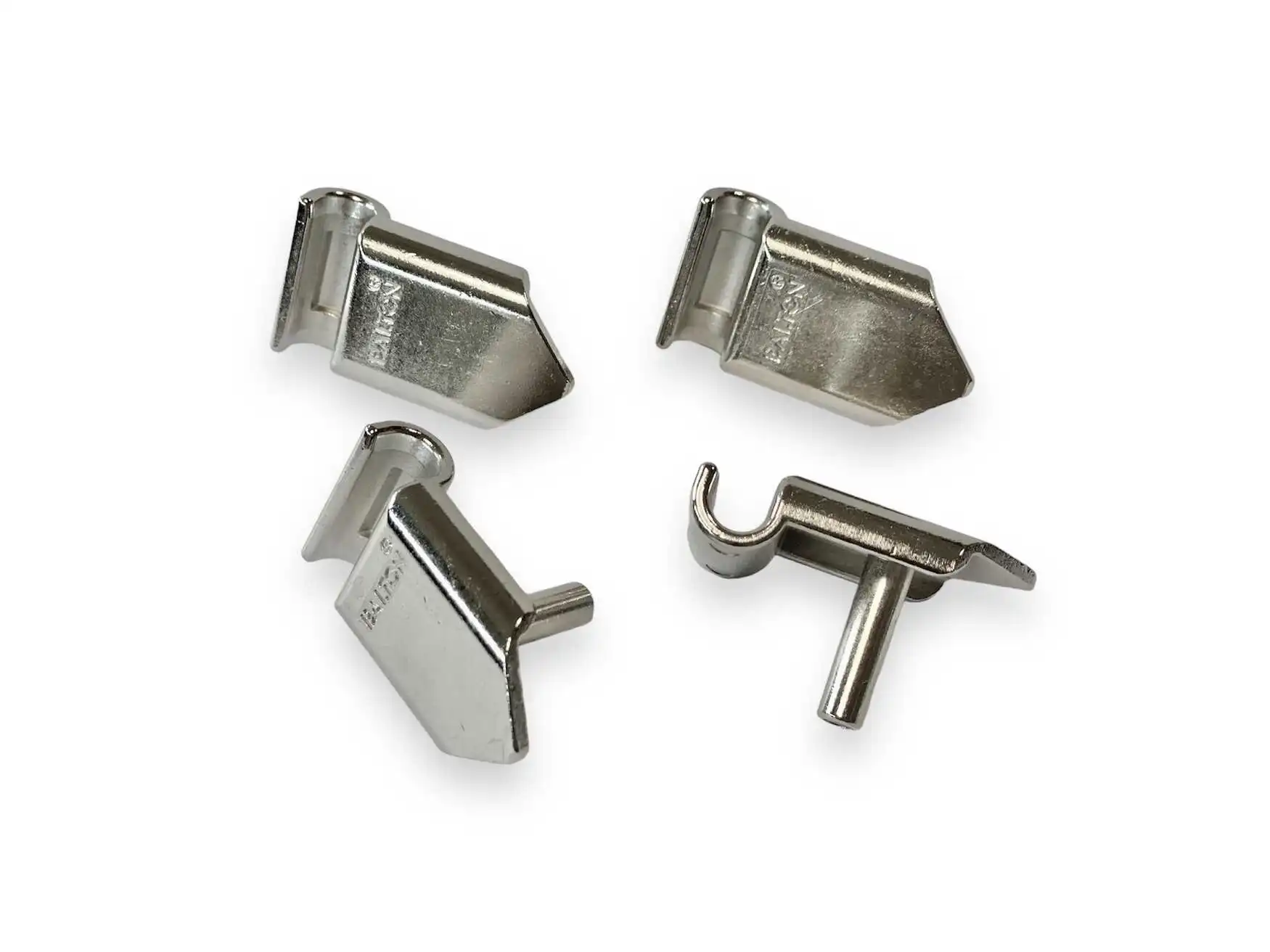 Die Halterungen sind aus Metall. Bei Verlust können diese nachgekauft werden.