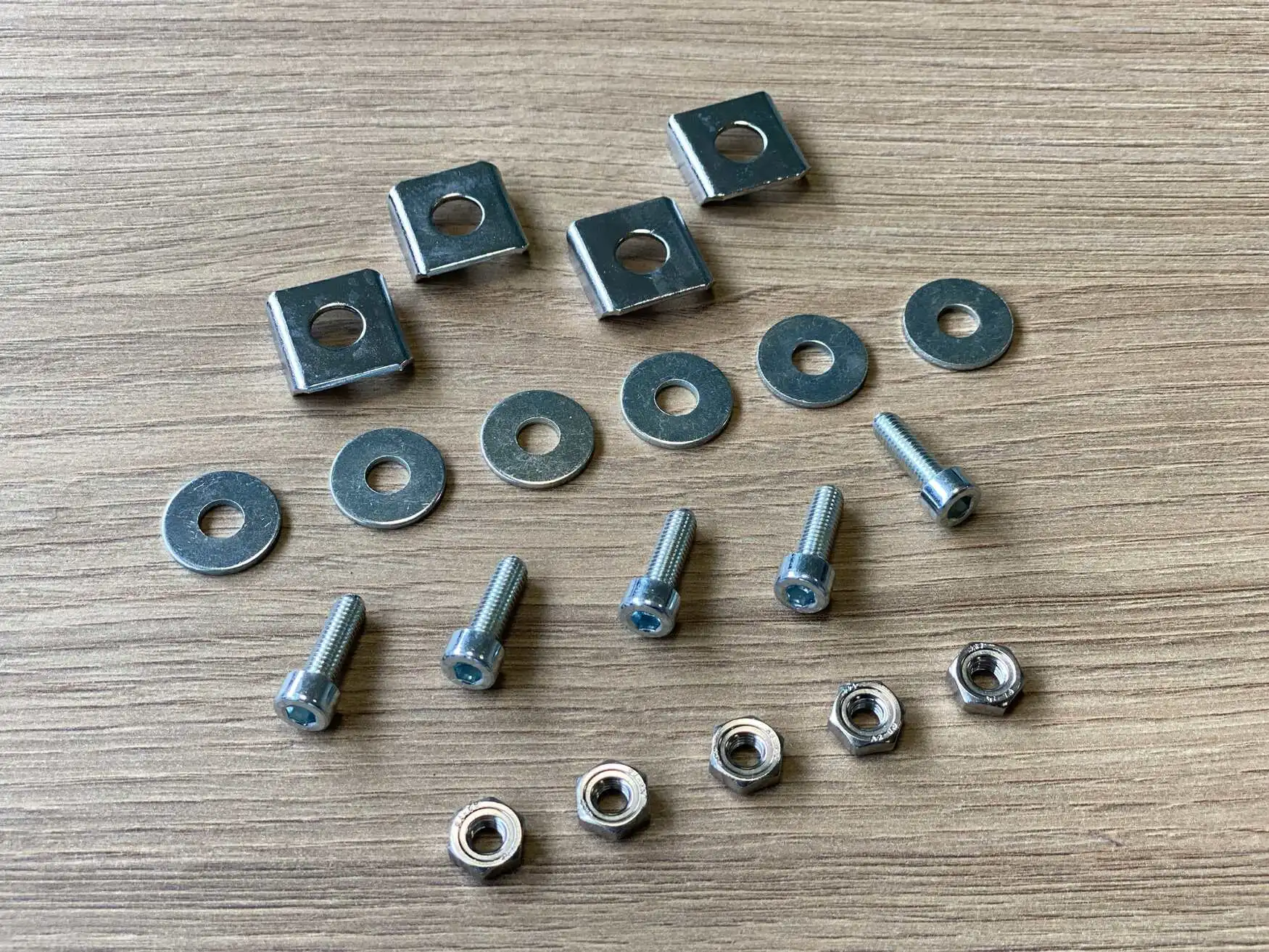 Montagekit für ETAGAIR Kreuzstreben KVW10 KVW12 KVW15 KVW20