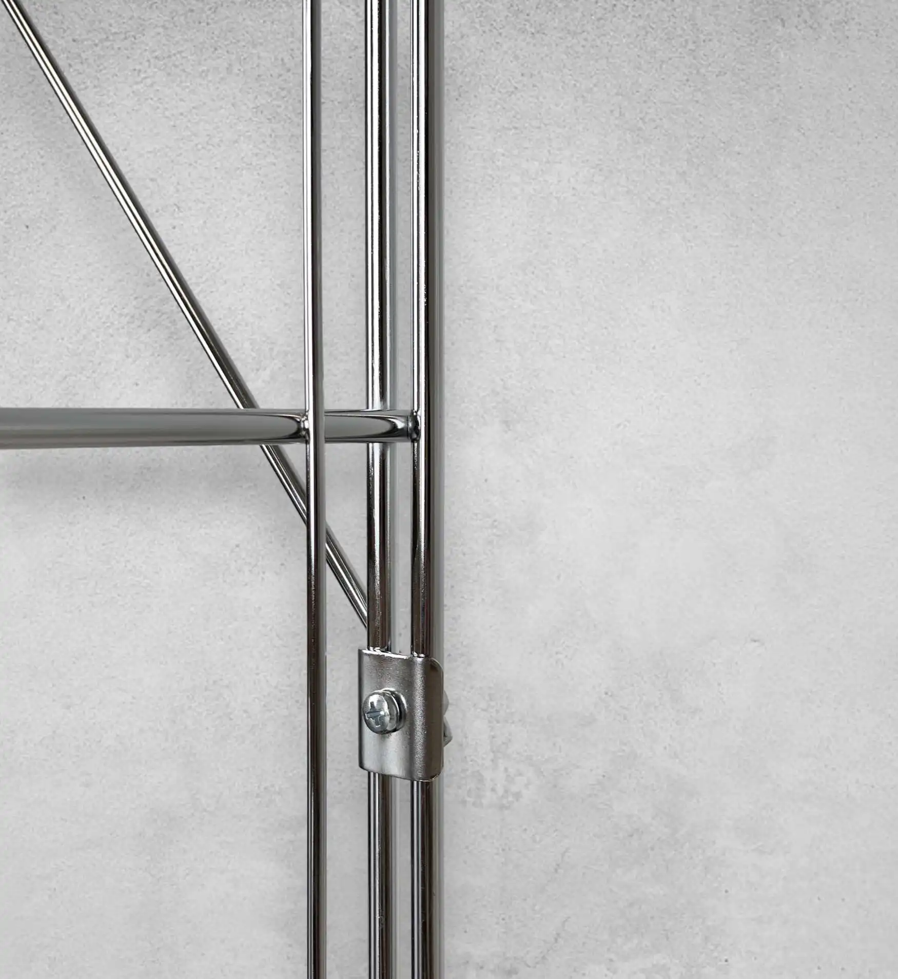 Montage an Kreuzstrebe chrom 215690 - 215700 - 215710 - 215720