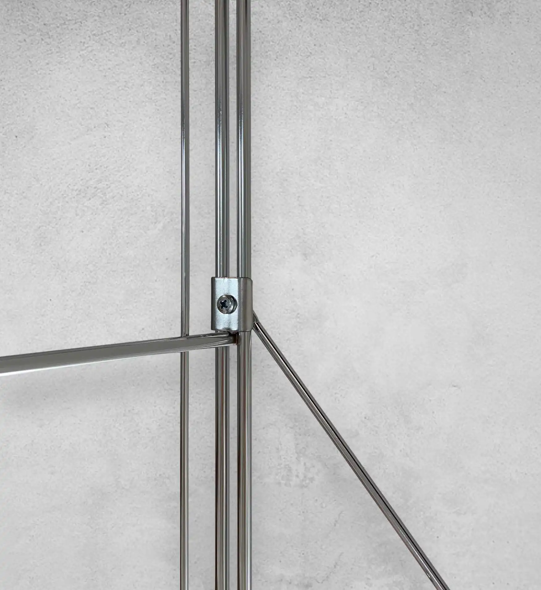 Kreuzstrebe Stabilisierungskreuz in schwarz pulverbeschichtet für freistehende Regale - 69 - 90 - 123 - 132 cm made in Germany