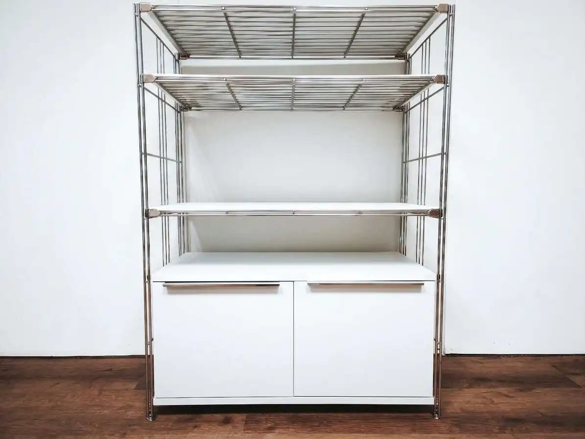 B3 - Highboard mit 2 Türen und 3 Gitterböden mit Auflagen, chrom-weiss, 87 cm breit, 117 cm hoch erweiterbar