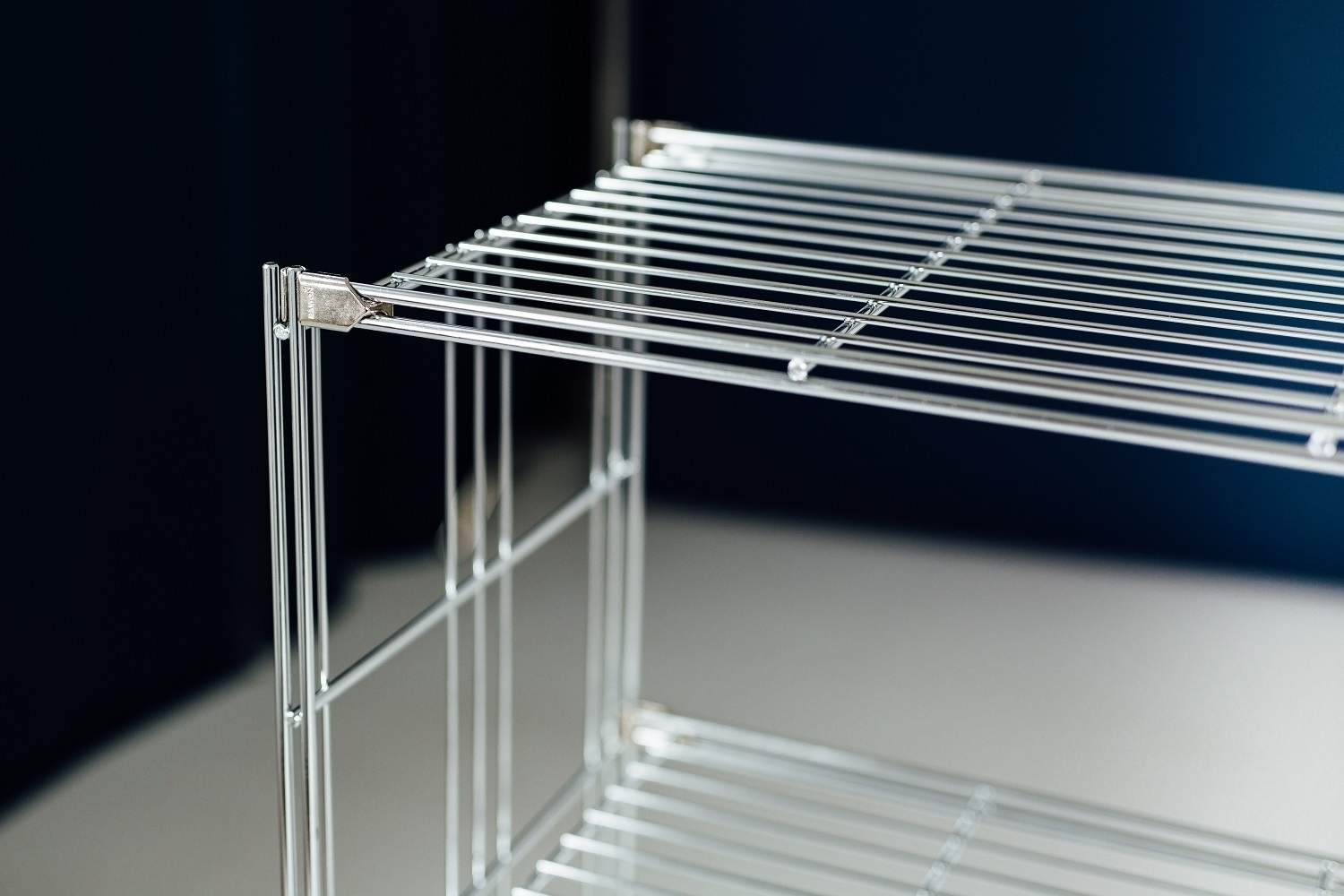 Detailfotos Regal 80x210x38 cm (HxBxT) - modular erweiterbar Farbe: Chrom